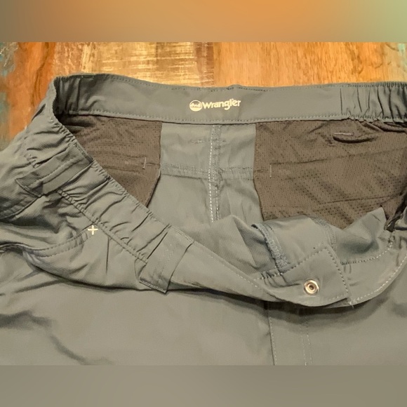 Wrangler Other - Wrangler Dark Gray Utility Shorts